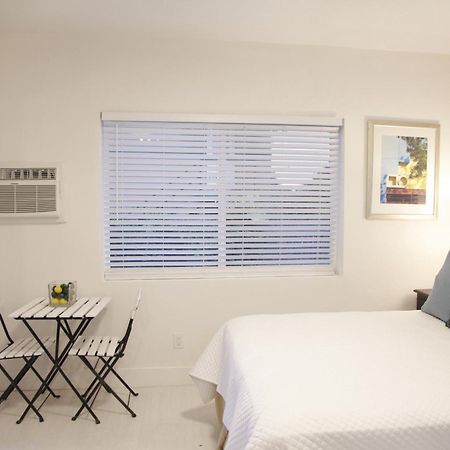 Apt 1 Miami Designer Studio In The Upper East-Side Dış mekan fotoğraf