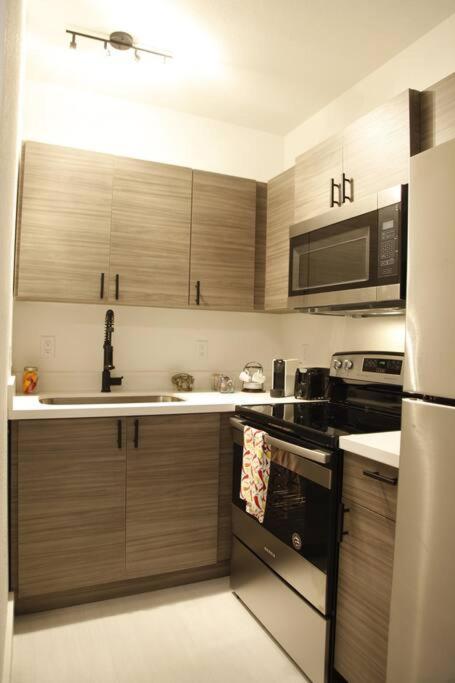 Apt 1 Miami Designer Studio In The Upper East-Side Dış mekan fotoğraf